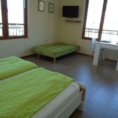 Nereya Palace Studio Mona Pomorie Exterior foto