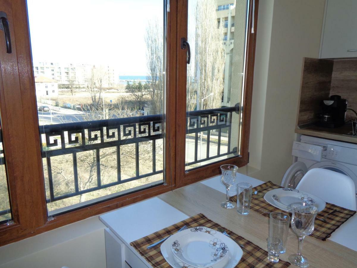 Nereya Palace Studio Mona Pomorie Exterior foto