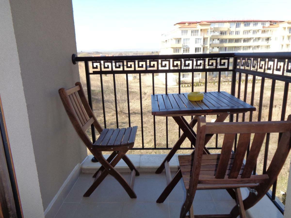 Nereya Palace Studio Mona Pomorie Exterior foto